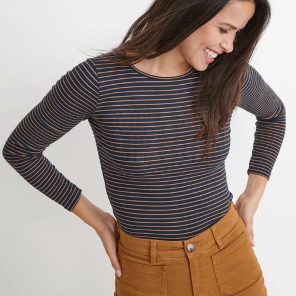 NWT Marine Layer Rib Crew in Navy/Cashew